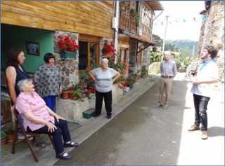 El 167 en una vivienda de Madiedo/Madiu. Es ese nmero la distancia que hay desde la carretera local Santa Eulalia-Giranes/Xiranes hasta la misma, en la zona de El Campu, del barrio de El Quintanal.