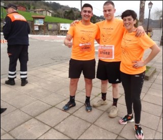 El simblico podio de la carrera, con Mario, Hugo y Laura.