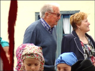 Aurelio y Rosi (padres de Alberto) el 5 de junio de 2016 en el Festival de la Boroa, en Torazo. | EL ECO, Archivo