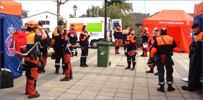 Imagen de los voluntarios en Cabranes