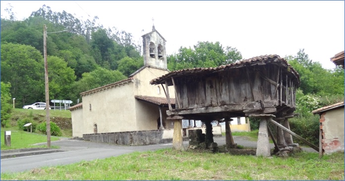 La perturbacin de la contemplacin de la iglesia prerromnica, por el mal estado de la panera, es otra de las razones tenidas en cuenta. Esta foto es del mircoles, 5 de junio pasado.