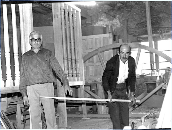 Con Rafaeln, en su taller anexo al edificio Consistorial, en 1987. | ECO, Archivo